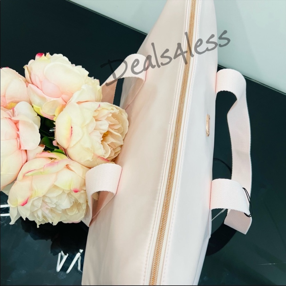 Coach Duffel Bag Weekender Travel Tote Blush Pink Zippered Carry On Beach NEW - Picture 7 of 10